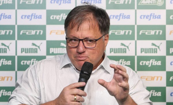 Dirigente do Palmeiras cobra evolução e faz alerta: “Não podemos cometer os mesmos erros do ano passado”
